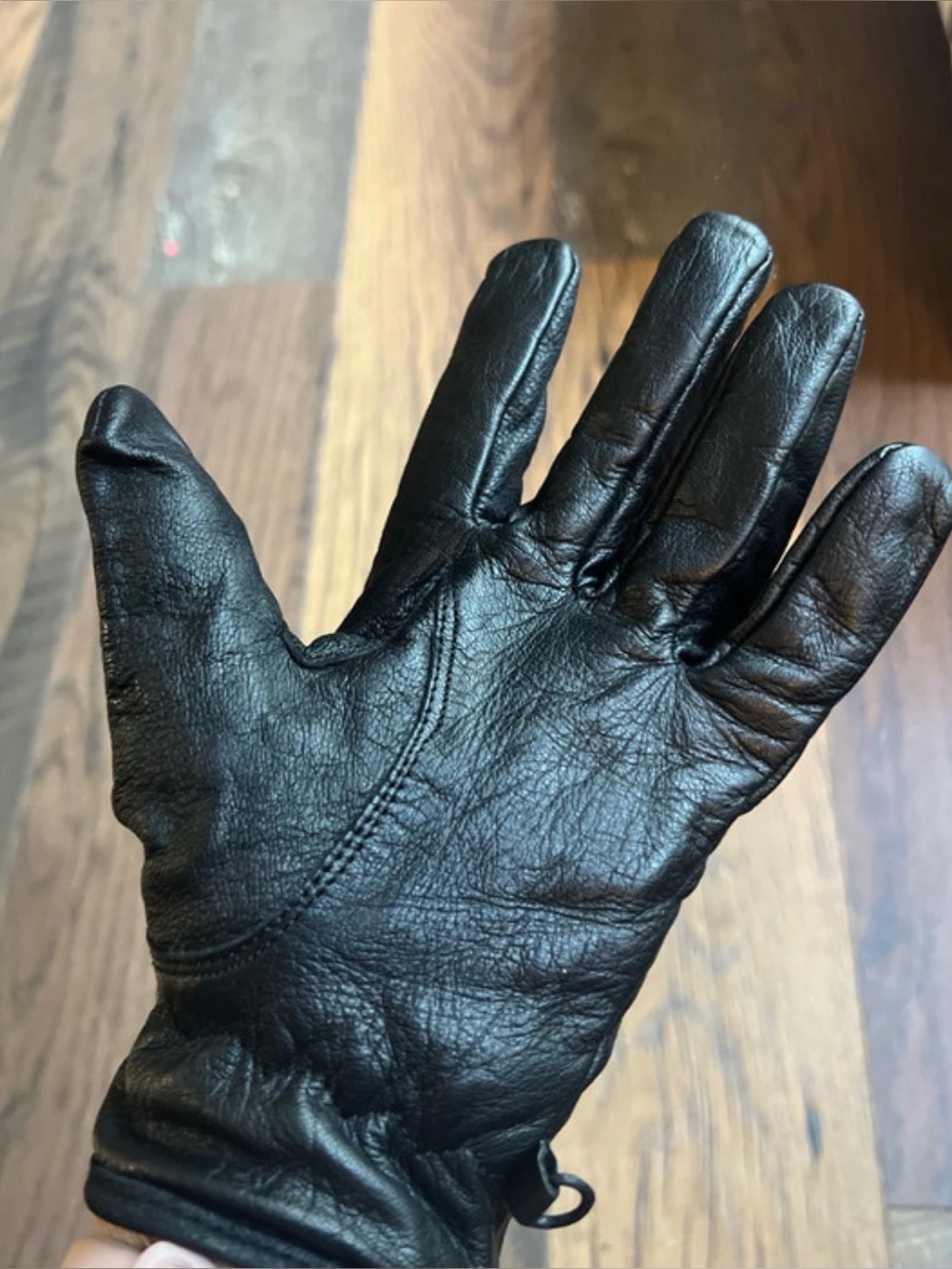 Women’s Medium Leather Gloves